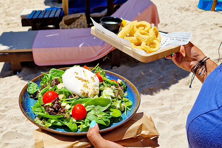 Adora_beach_waitress
